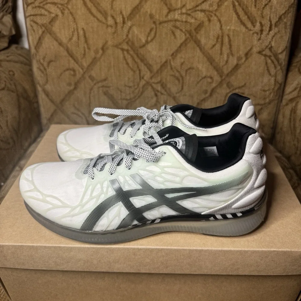 [1022A294-100] Asics GEL-QUANTUM INFINITY‎ 2 Women's 9 New